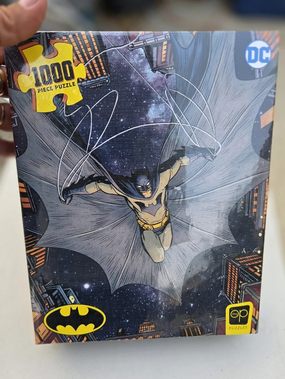 DC Comics Batman Jumps Into Night Puzzle - Black, Gray, Yellow